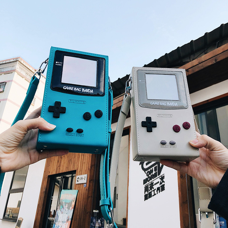 Handheld Game Console - Bolso Bandolera Mini con Forma de